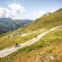 Parcours VTT électrique panoramique aux Arcs en montagne