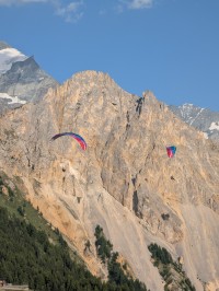 Vol découverte en parapente en été_Bourg-Saint-Maurice