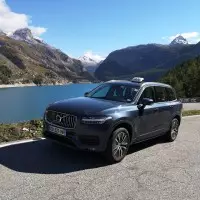 volvo xc 90 Alaska Taxi