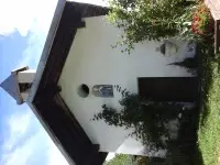 Chapelle au hameau de Parchet