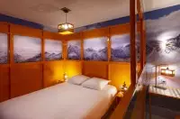 Base Camp Lodge