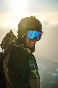 SWITCH Snowboard School