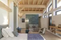 image3.jpg