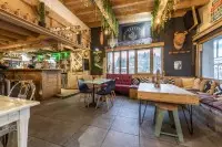 GOOFY CAFE_1800