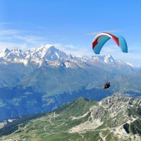 Vol performance en parapente en été_Bourg-Saint-Maurice