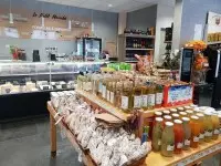 Le Petit Marché
