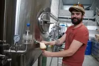 Louis le brasseur et fondateur les névés Microbrasserie