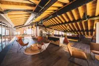Mezzanine BC7