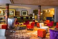 Lounge Bar Taj-I Mah