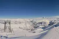 Panorama enneigé depuis l’Aiguille Rouge aux Arcs.
